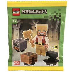 "Hero with Crafting table, Furnace and Anvil"