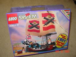 LEGO 6271 Imperial Flagship with Free Storage Case
