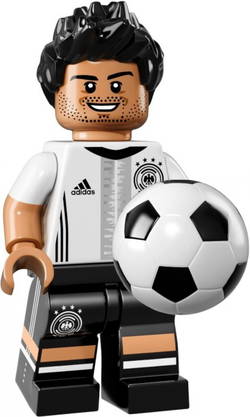 LEGO 71014 Mats Hummels (5)